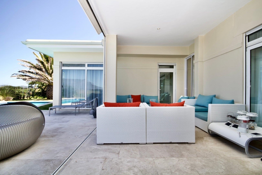 To Let 4 Bedroom Property for Rent in Sunset Links Western Cape